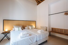 Eva Recommends Castellar Pool & Terrace