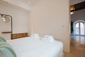 Eva Recommends Castellar Pool & Terrace