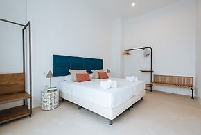 Eva Recommends Castellar Pool & Terrace