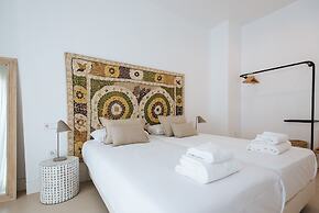 Eva Recommends Castellar Pool & Terrace