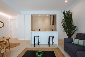 Eva Recommends Castellar Pool & Terrace