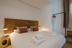 Eva Recommends Castellar Pool & Terrace