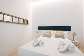 Eva Recommends Castellar Pool & Terrace