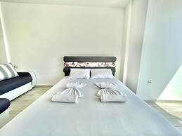 Bucanero Apartments Budva