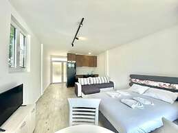 Bucanero Apartments Budva