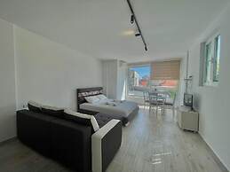 Bucanero Apartments Budva