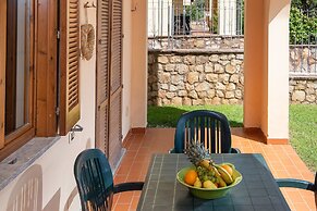 Family Pool Suvereto Bilo Ground 2