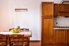 Family Pool Suvereto Bilo First 1