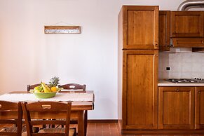 Family Pool Suvereto Bilo Ground 1