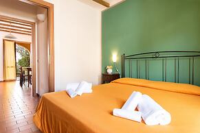 Family Pool Suvereto Trilo First