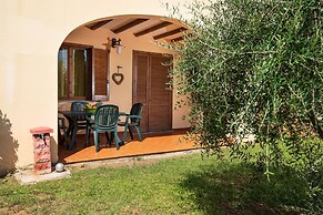 Family Pool Suvereto Trilo Ground