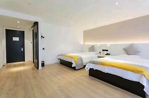 Heli Hotel