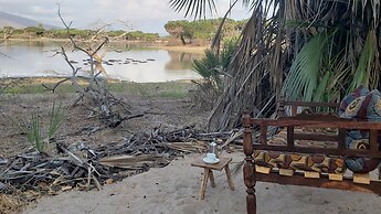Makubi Safari Camp by Isyankisu