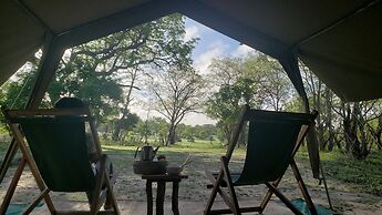 Makubi Safari Camp by Isyankisu