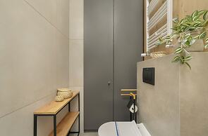 Secret Garden Apartment by Renters
