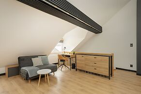 Secret Garden Apartment by Renters