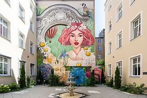 Secret Garden Apartment by Renters