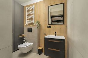 Secret Garden Apartment by Renters