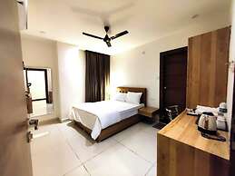 Hotel Hibiscus Tree- Bachupally