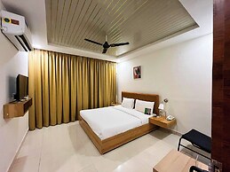 Hotel Hibiscus Tree- Bachupally