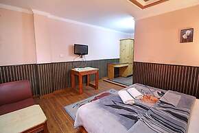 Goroomgo Jupiter Manali