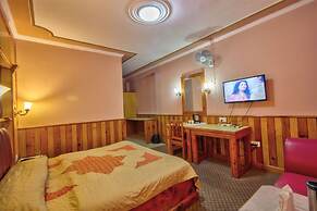 Goroomgo Jupiter Manali