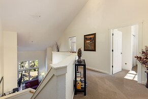 1849 The Seasons 3 Bedroom Townhouse by RedAwning