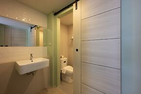 Chamemon Bed Phuket Town