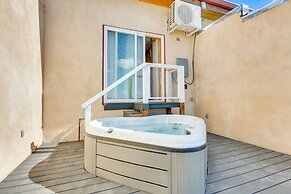 La Colina: El Prado Condo w/ Hot Tub, Deck & Views