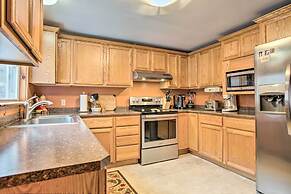 Spacious Bethlehem Mountaintop Home w/ Deck & View