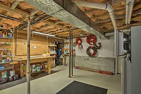 Spacious Bethlehem Mountaintop Home w/ Deck & View