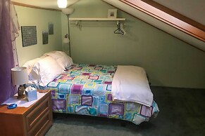 Spacious Bethlehem Mountaintop Home w/ Deck & View