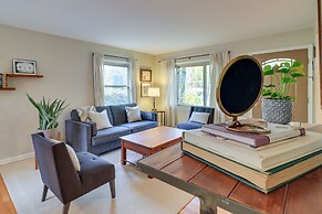 Ann Arbor Home w/ Deck, 2 Mi to Michigan Stadium!