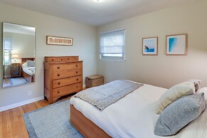 Ann Arbor Home w/ Deck, 2 Mi to Michigan Stadium!