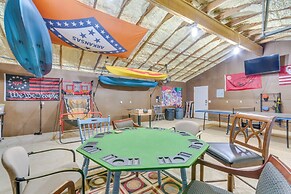 Higden Studio w/ Shared Patio, Yard Games, Grills!