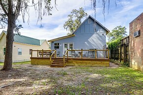 Inviting Quincy Cottage: Walk to Historic Downtown