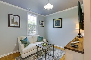 Inviting Quincy Cottage: Walk to Historic Downtown