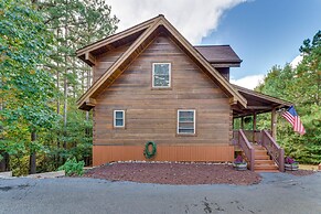 Deck, Grill & Fire Pit: Blue Ridge Mountain Cabin!