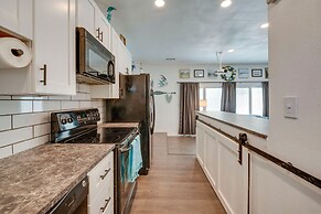 Walk to Lewisville Lake: Pet-friendly Texas Abode!