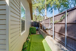 Walk to Lewisville Lake: Pet-friendly Texas Abode!