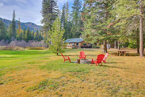 Scenic Priest Lake Vacation Rental: Deck + Views!