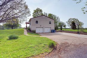 Dry Ridge Rental Home w/ Hot Tub & Game Room!