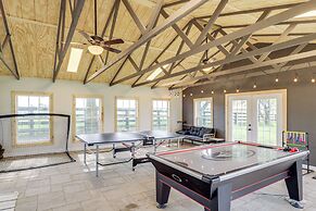 Dry Ridge Rental Home w/ Hot Tub & Game Room!