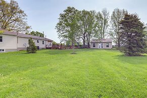 Dry Ridge Rental Home w/ Hot Tub & Game Room!