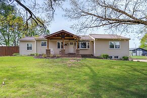 Dry Ridge Rental Home w/ Hot Tub & Game Room!
