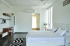 Bliss Farm Stay- lilly