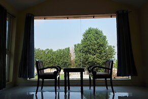 Bliss Farm Stay-IRIS