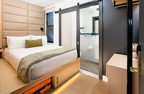 Little Charlie Hotel