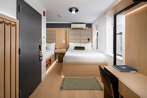 Little Charlie Hotel