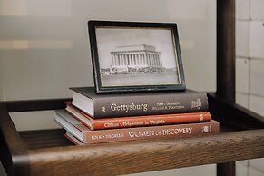 Hotel Heron Old Town Alexandria